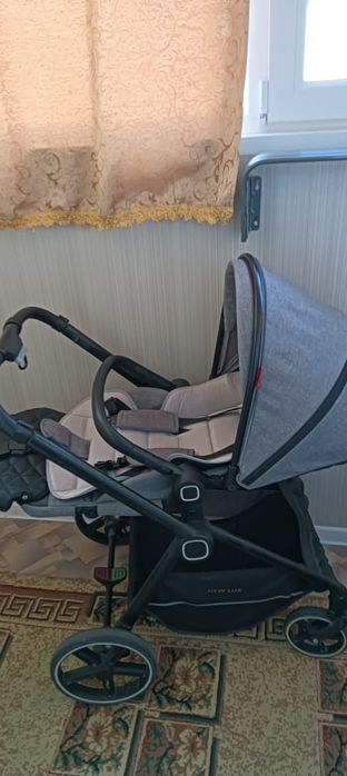 Продам коляску прогулочную. Б/у.