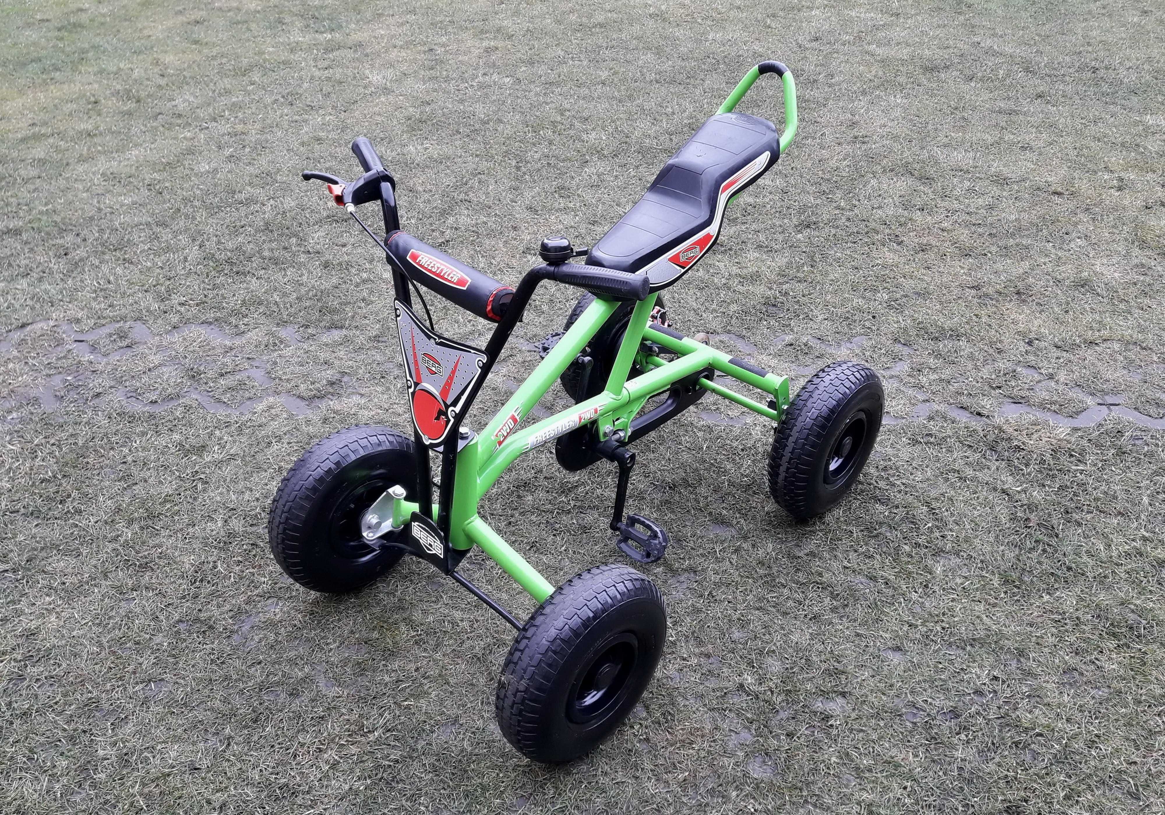 Cart (Kart) cu pedale Berg Freestyler 2WD – verde/roșu