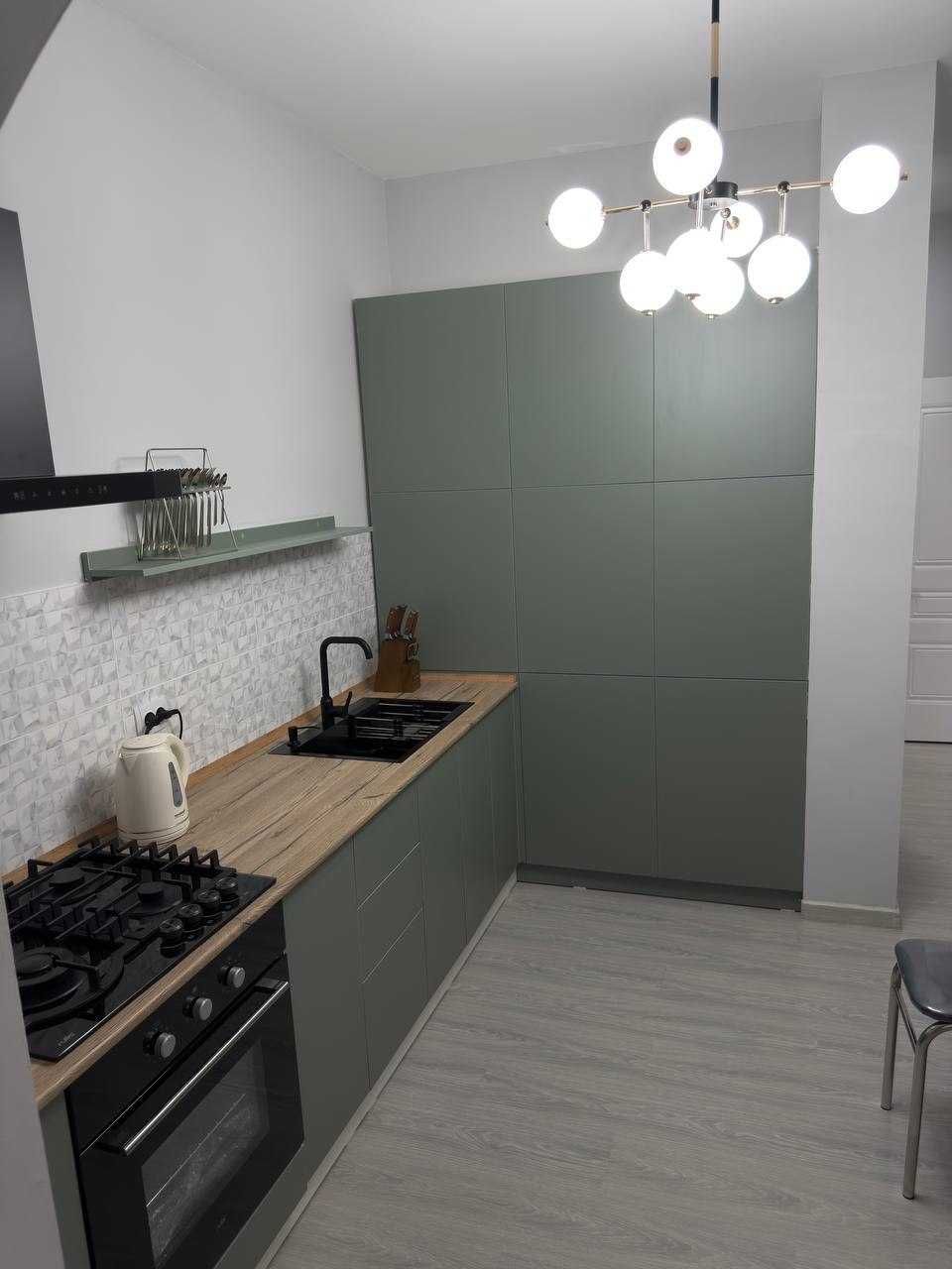 Сдается 1в2-комн. квартира, новый евроремонт, Рисовый