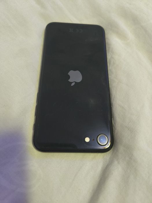 iPhone SE 2 64 GB iOS 26
