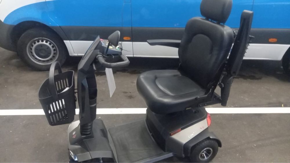 Vanzare scutere ptr oameni cu dizabilitati