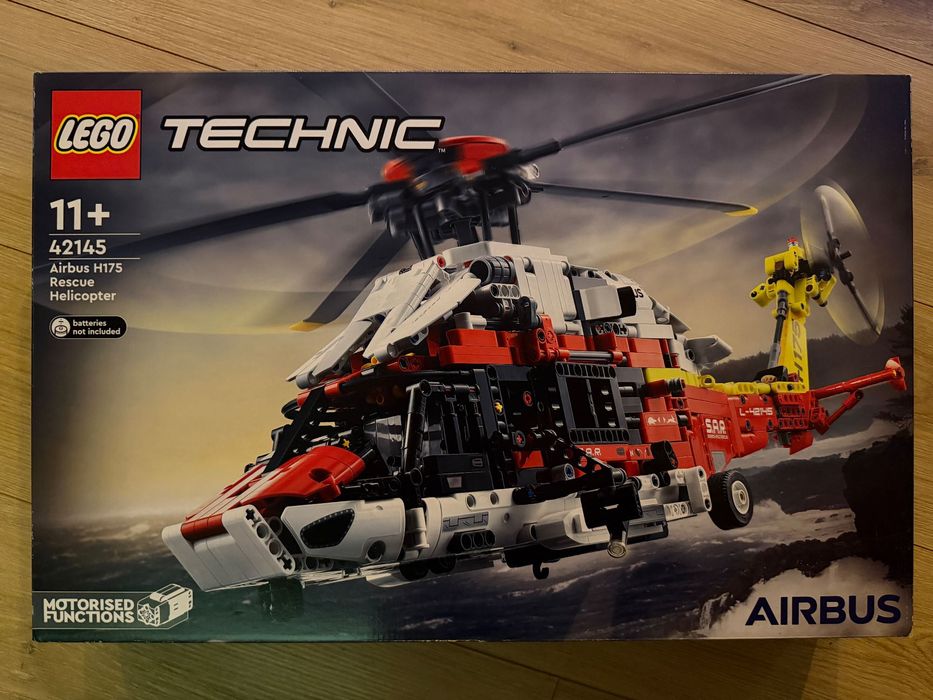 Vand LEGO Technic. Elicopter Airbus H175 42145, 2001 piese NOU