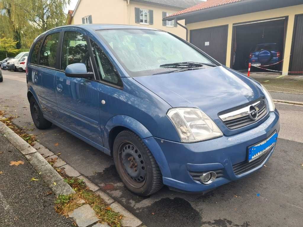 Dezmembrez Opel Meriva 1.7 CDTI 2007  86.000 km reali