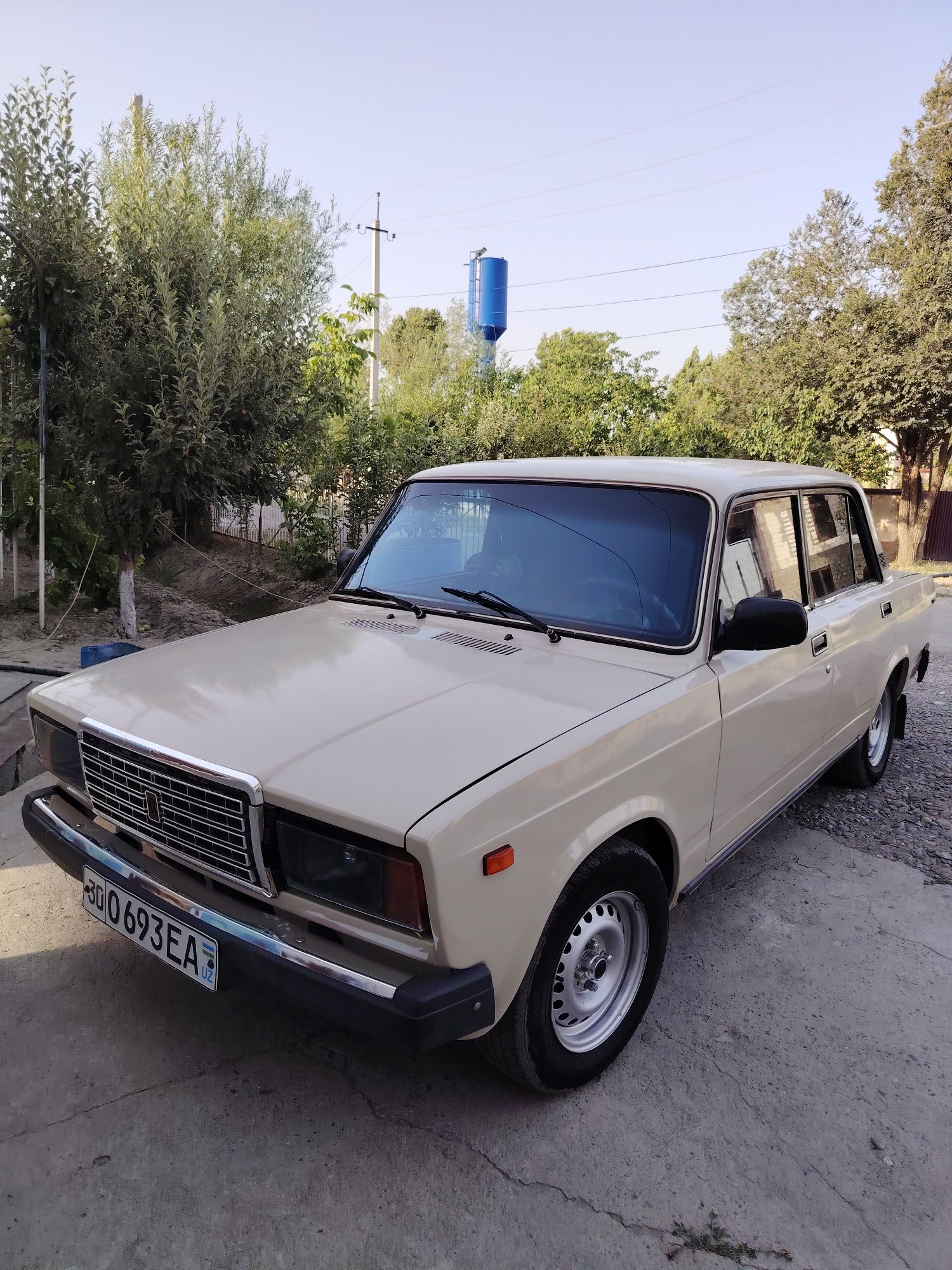 Ваз 2107 жигули.