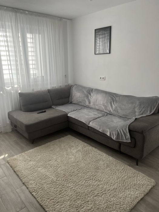 Vand apartament cu 2 camere Filiasi