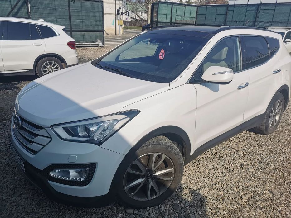 Hyundai Santa Fe Hyundai Santa Fe 2014 model Luxory 2.2 4x4 223k