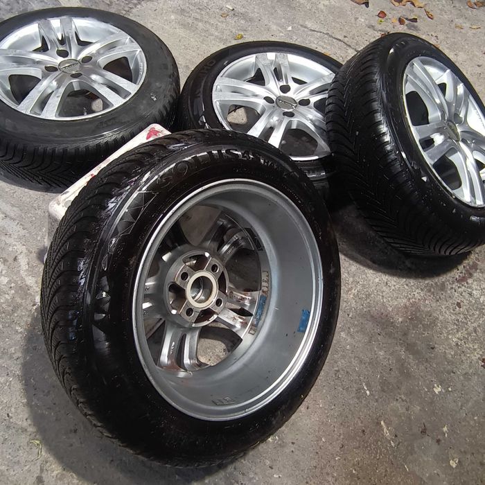 Тойота Ярис джанти с гуми 175/65/15 Кумхо всесезонни