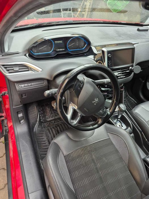 Vand Peugeot 2008 SUV din 2019