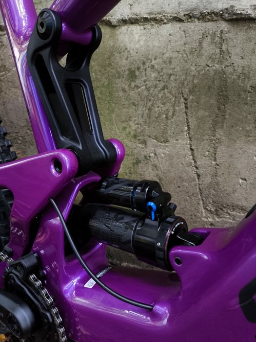 Bicicleta electrica ,full suspension,   Santa Cruz, full carbon