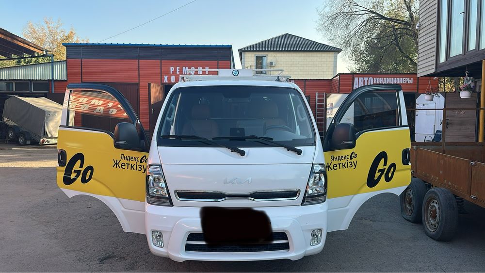 Магнитные Яндекс наклейки для KIA BONGO для прохождение фотоконтроля