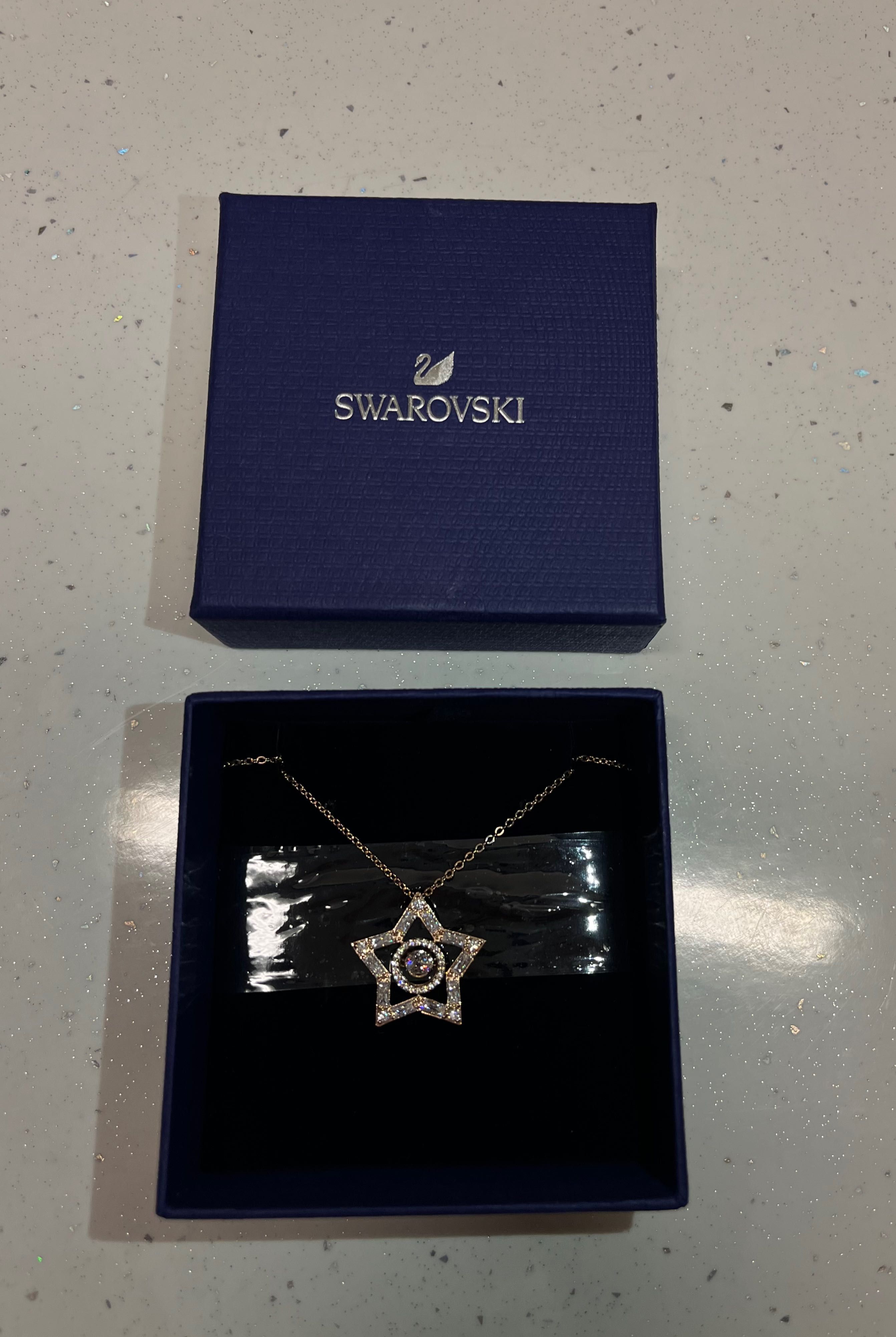 Оригинално Swarovski колие