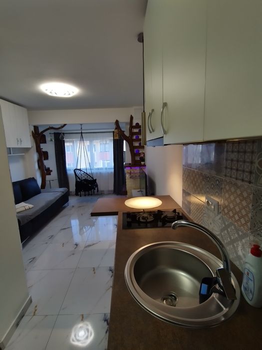 Închiriez garsonieră īn regim hotelier