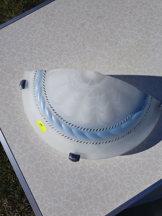 Aplica cu model pentru perete