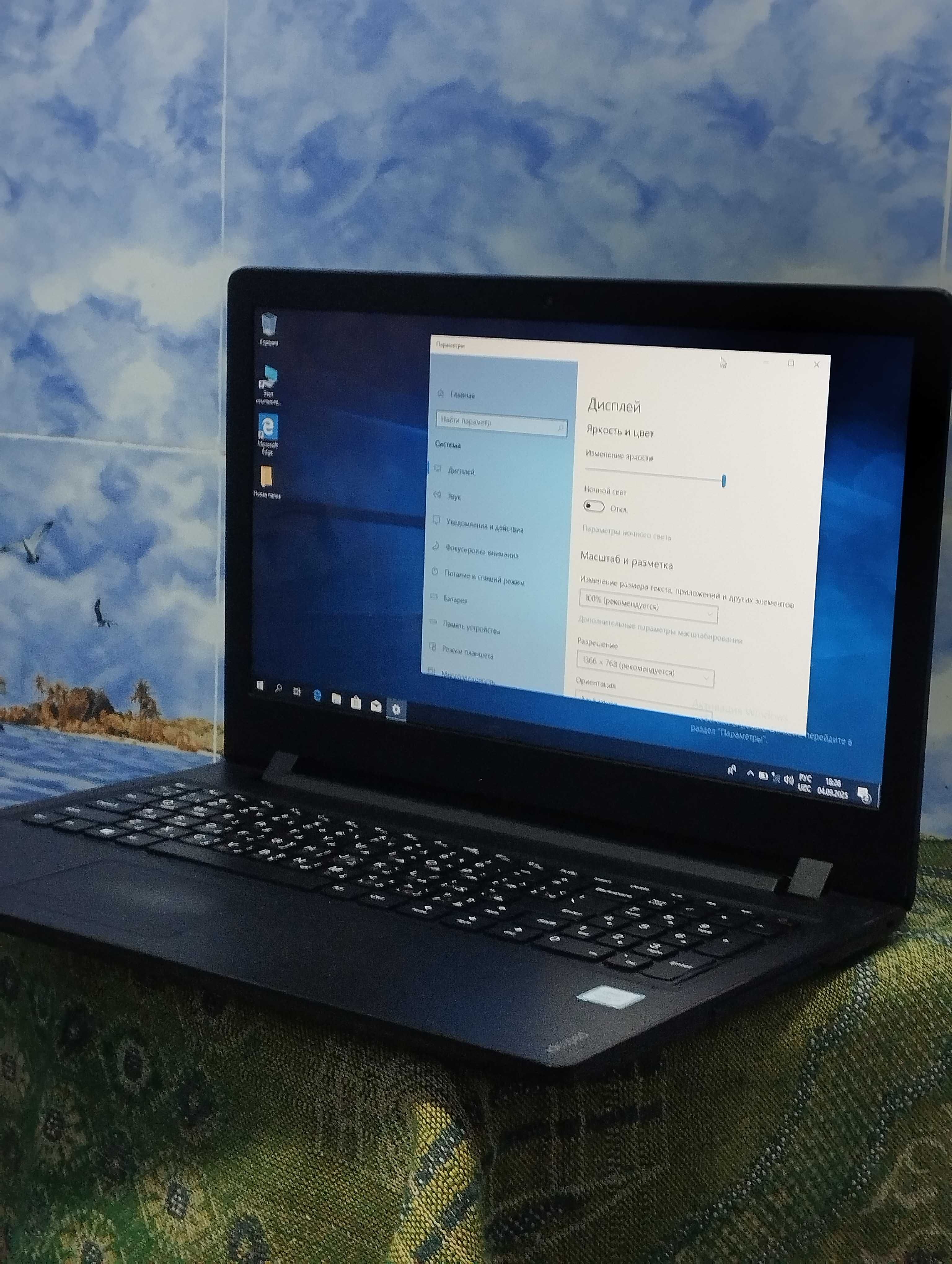NOUTBUK- LENOVO \ DDR-4\ i3-6100\Azu-8GB\SSD-256GB\Эк-15.6IPS\2-3 soat