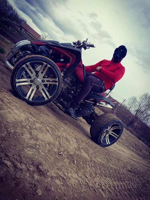 Vând ATV. Motor 250 cm