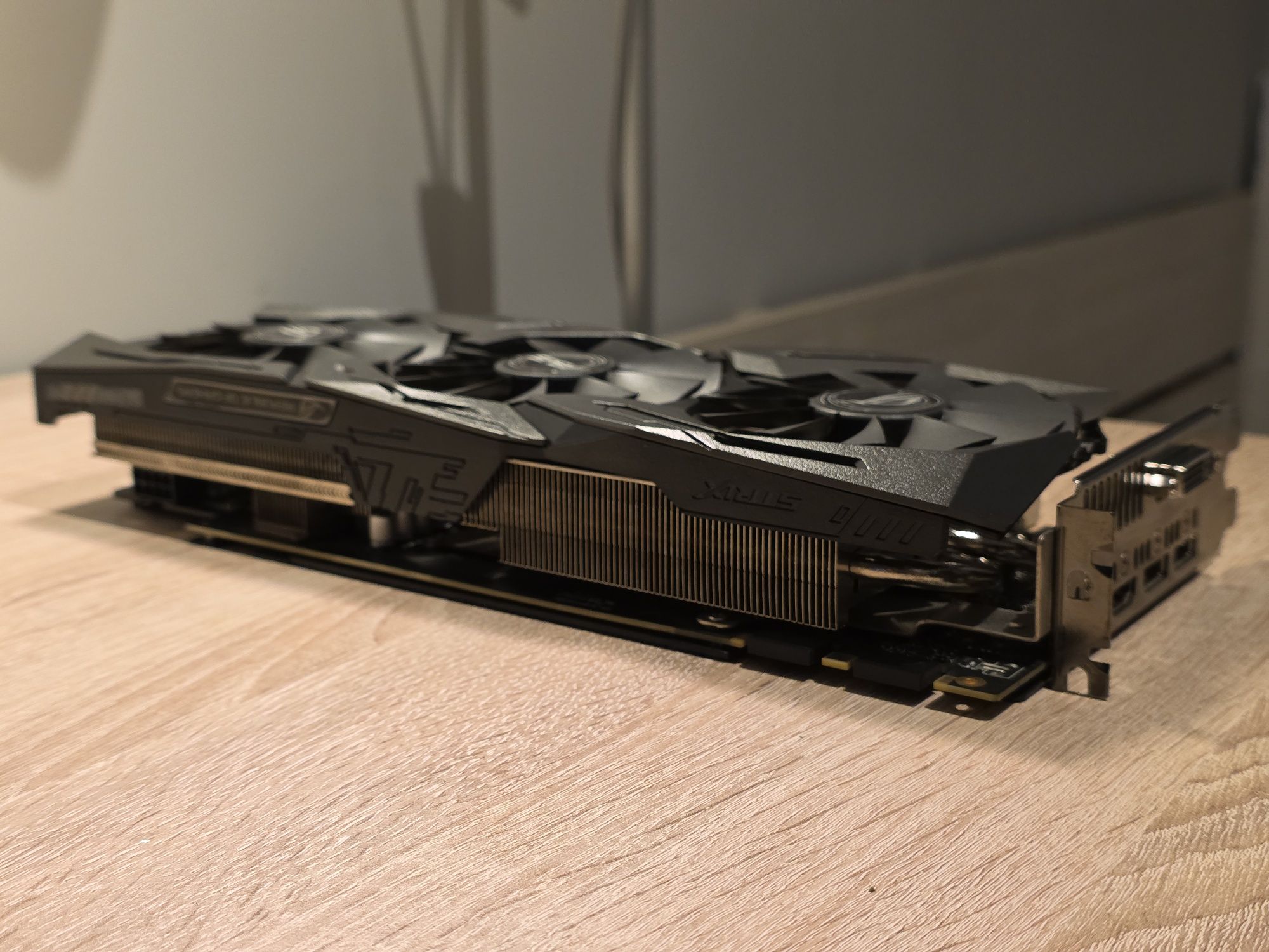 Placa video ASUS GeForce GTX 1070 Ti STRIX GAMING A8G, 8GB DDR5, 256