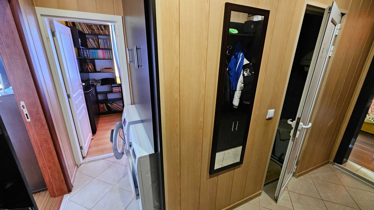 Продава се Двустаен апартамент в Разград, Орел - 62 кв.м за 1193 €/кв.м - Снимка #2