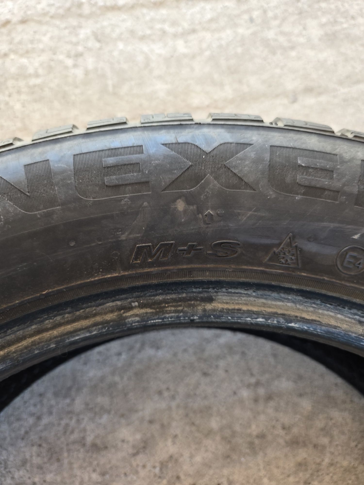 2 бр. Зимни гуми 205.55.16 NEXEN
