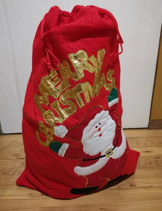 Коледна торба, Костюм и Подаръчен ботуш