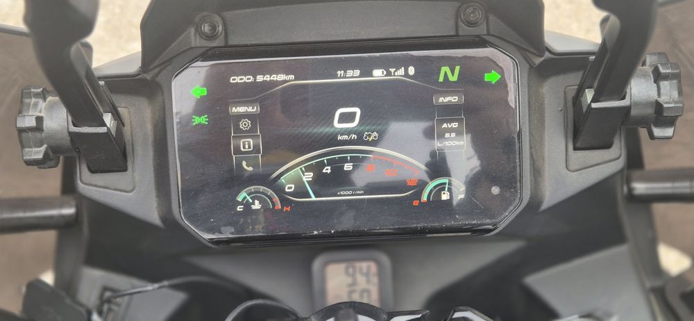 Vând CF MOTO 700 MT