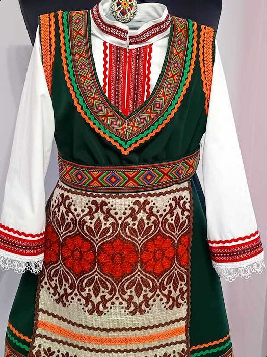 НАЛИЧНИ!Подарете народна носия за Коледа на вашите деца/внуци още сега