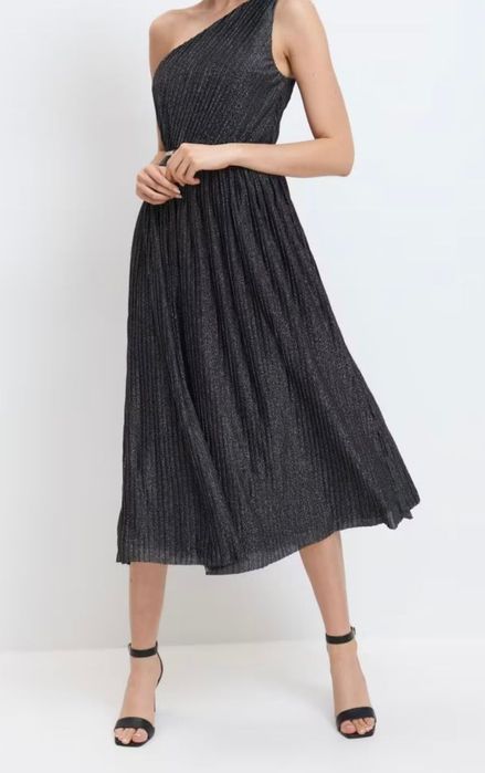 Rochie asimetrica