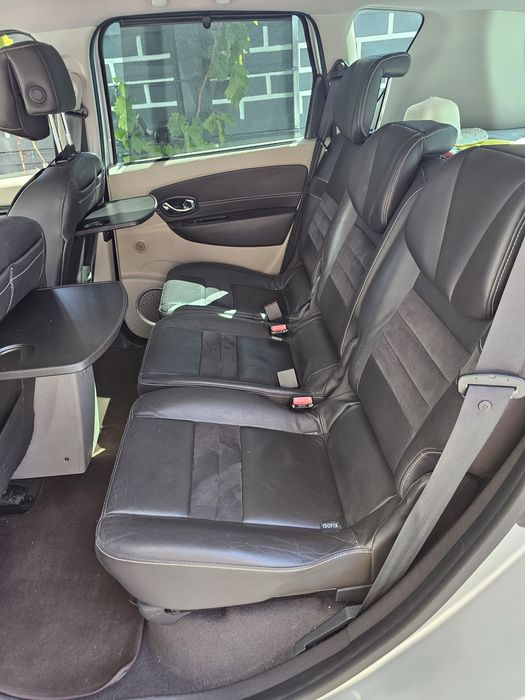 Se vinde Renault Scenic, Gama Initiale Paris, cutie automata, an 2014.