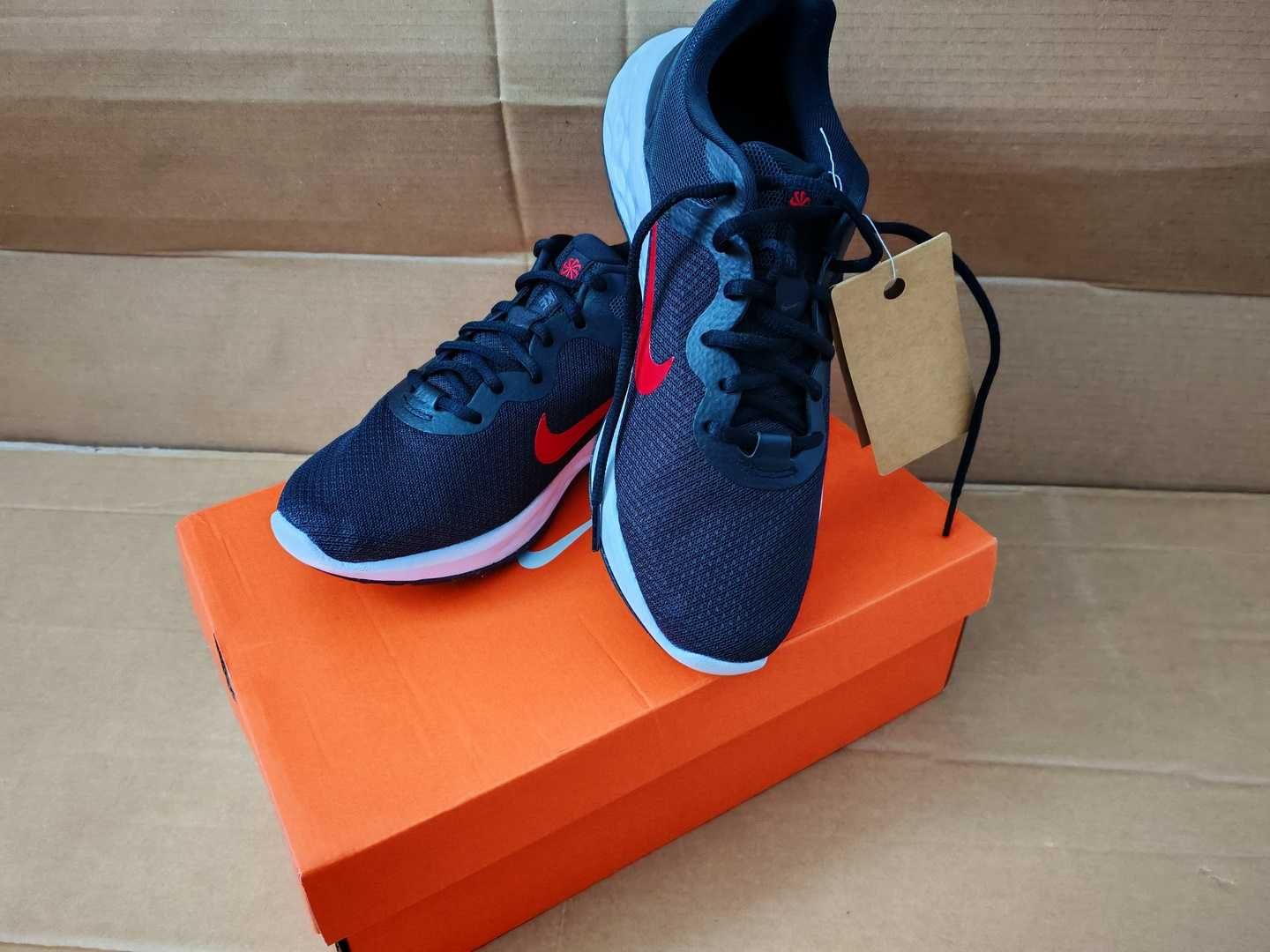 Чисто нови мъжки маратонки Nike, размер - 44