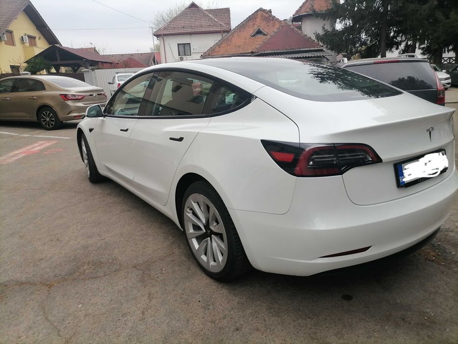 Tesla model 3 SR+ prima înmatriculare 2023