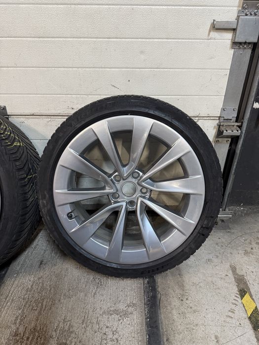 Jante Stiletto 19 inch pentru Tesla Model 3