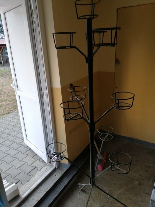 Vind suport pentru 10 flori