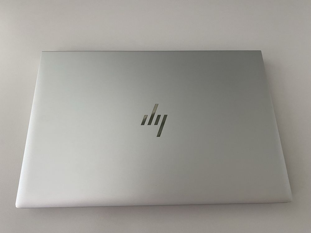 Предлагам лаптоп HP EliteBook 830 G7