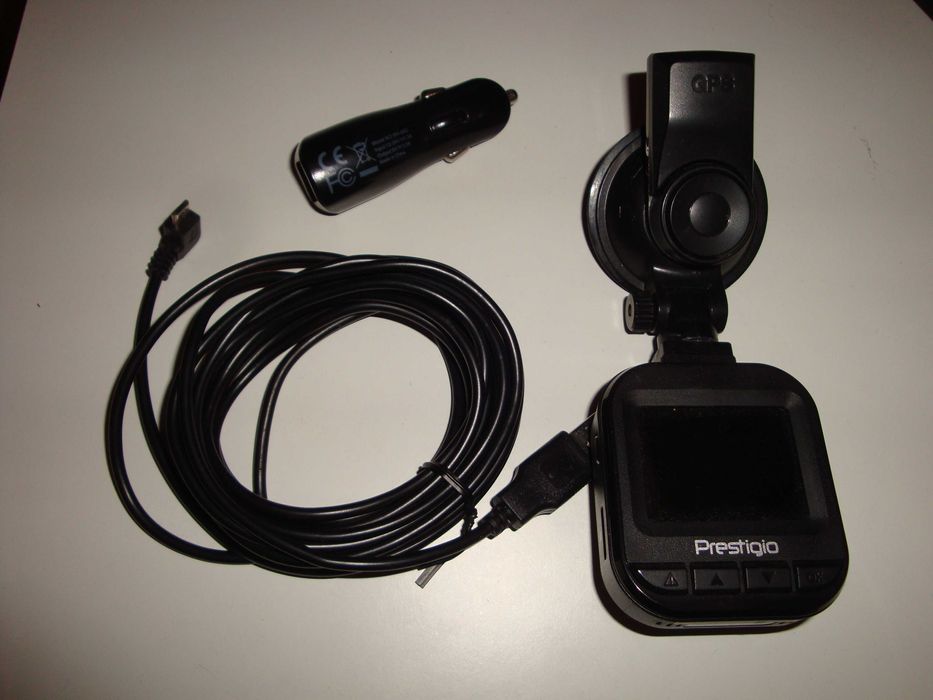 Camera video auto dvr prestigio roadrunner 585 cu gps