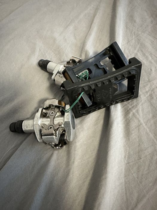 Pedale Shimano PD-M505 cu prindere SPD si adaptoare cu catadioptri