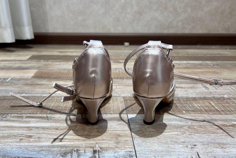 Танцевальные танго туфли, кожаные, удобные нарядные на мероприятия