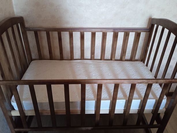 Кровать детская с матрасом, манеж, стул для кормления