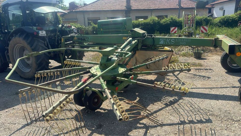 Сеносъбирач Krone