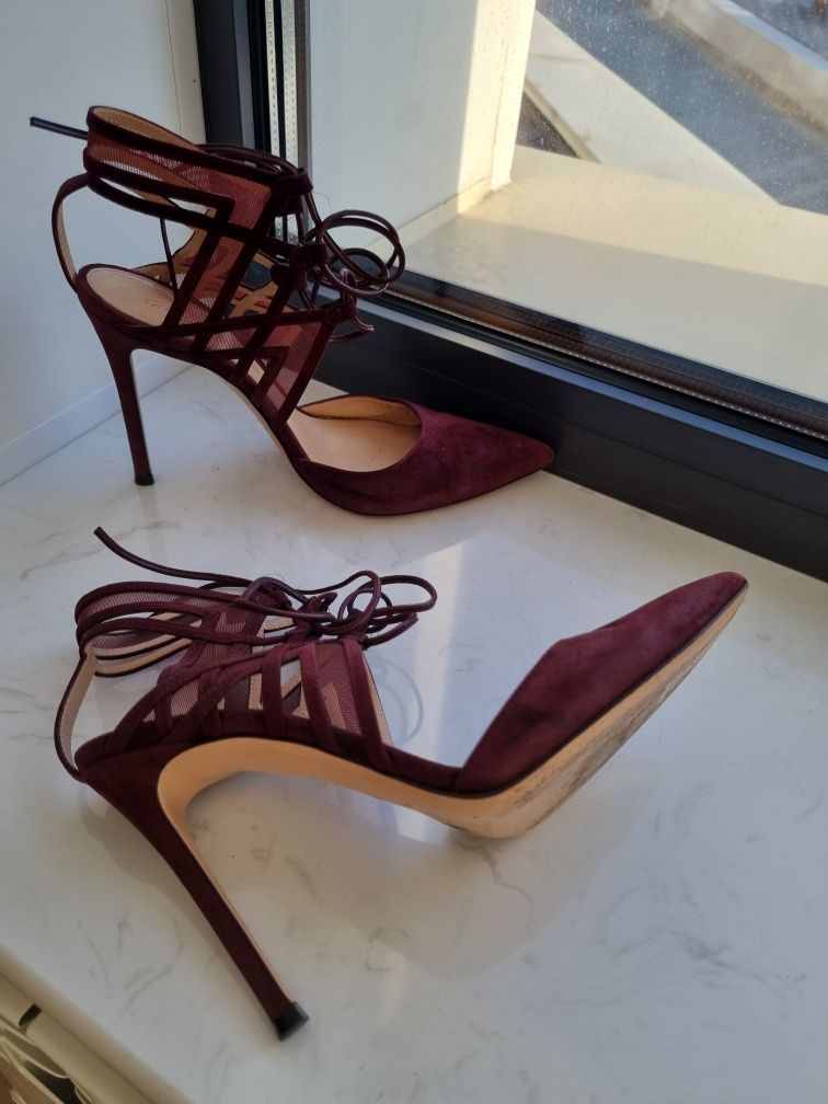 Женские итальянские туфли и босоножки 37-37,5 размер