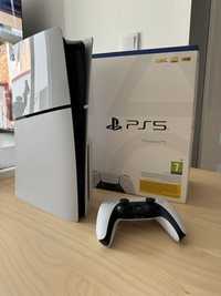 Vând PlayStation 5 "Slim"