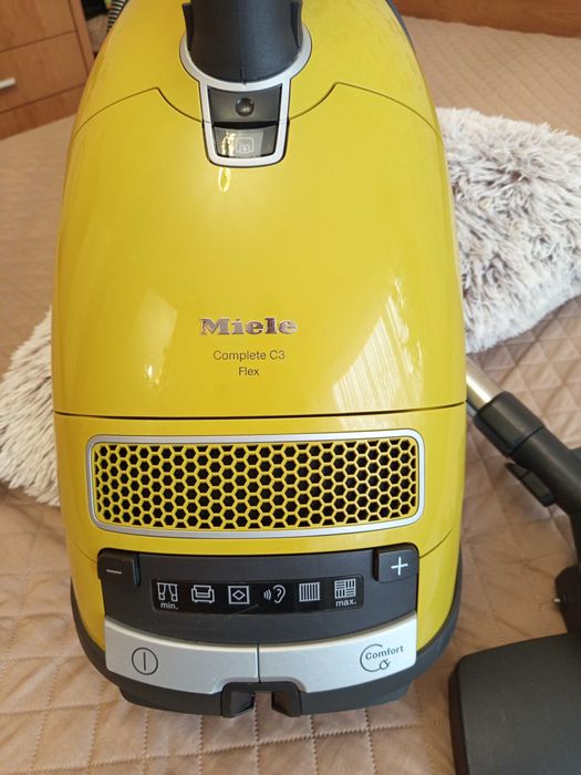 Прахосмукачка Miele Complete C3 Flex
