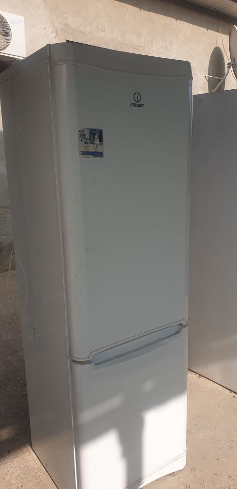 Продам халадилник не рабочем састаяние 15000 тенг
