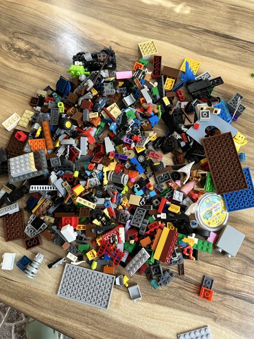 Пакет с конструктором лего Lego