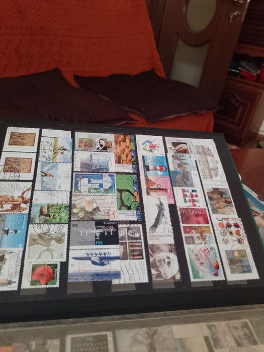 Vând urgent timbre românești și straine