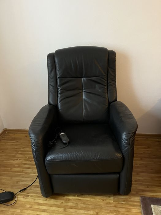 Fotoliu electric extensibil din piele