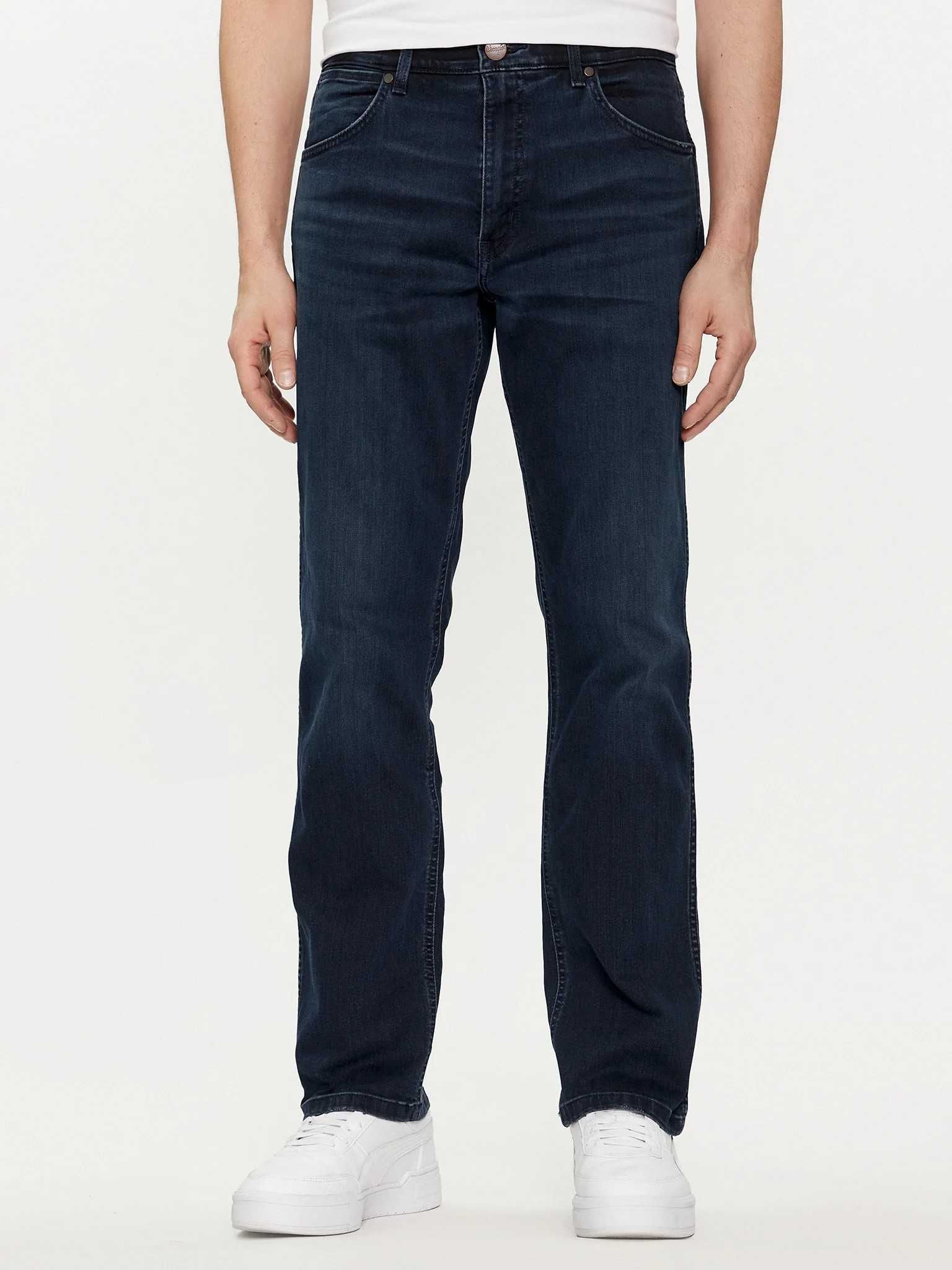 Дънки Wrangler Greensboro Тъмносин Straight Fit