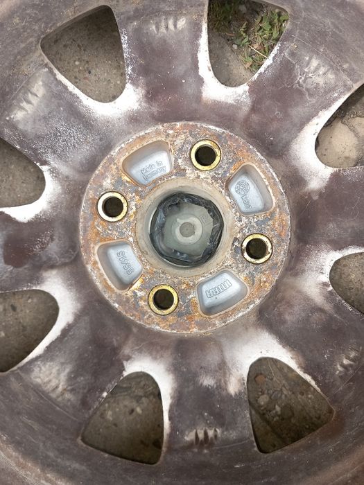 Алуминиеви джанти 14 ки и  гуми стават за сузуки балено и  голф 3