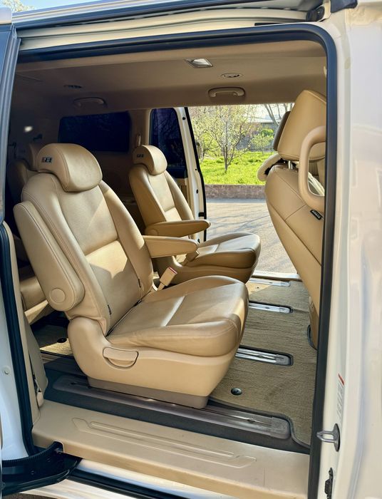 КИА Карнивал 9 мест