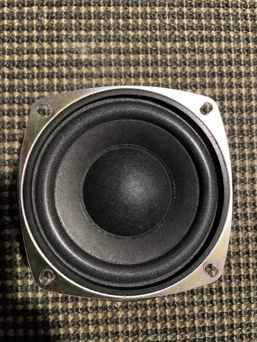 Difuzor pentru subwoofer