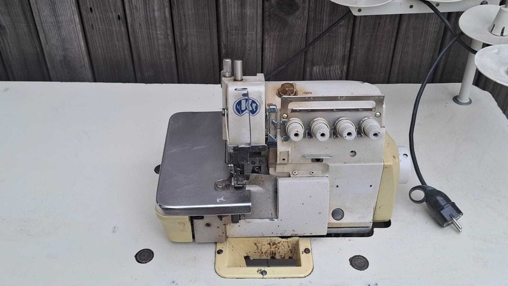 Masini de cusut Industriale 220V