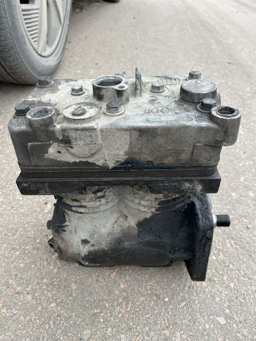 Продам кардан и компрессор Вольво